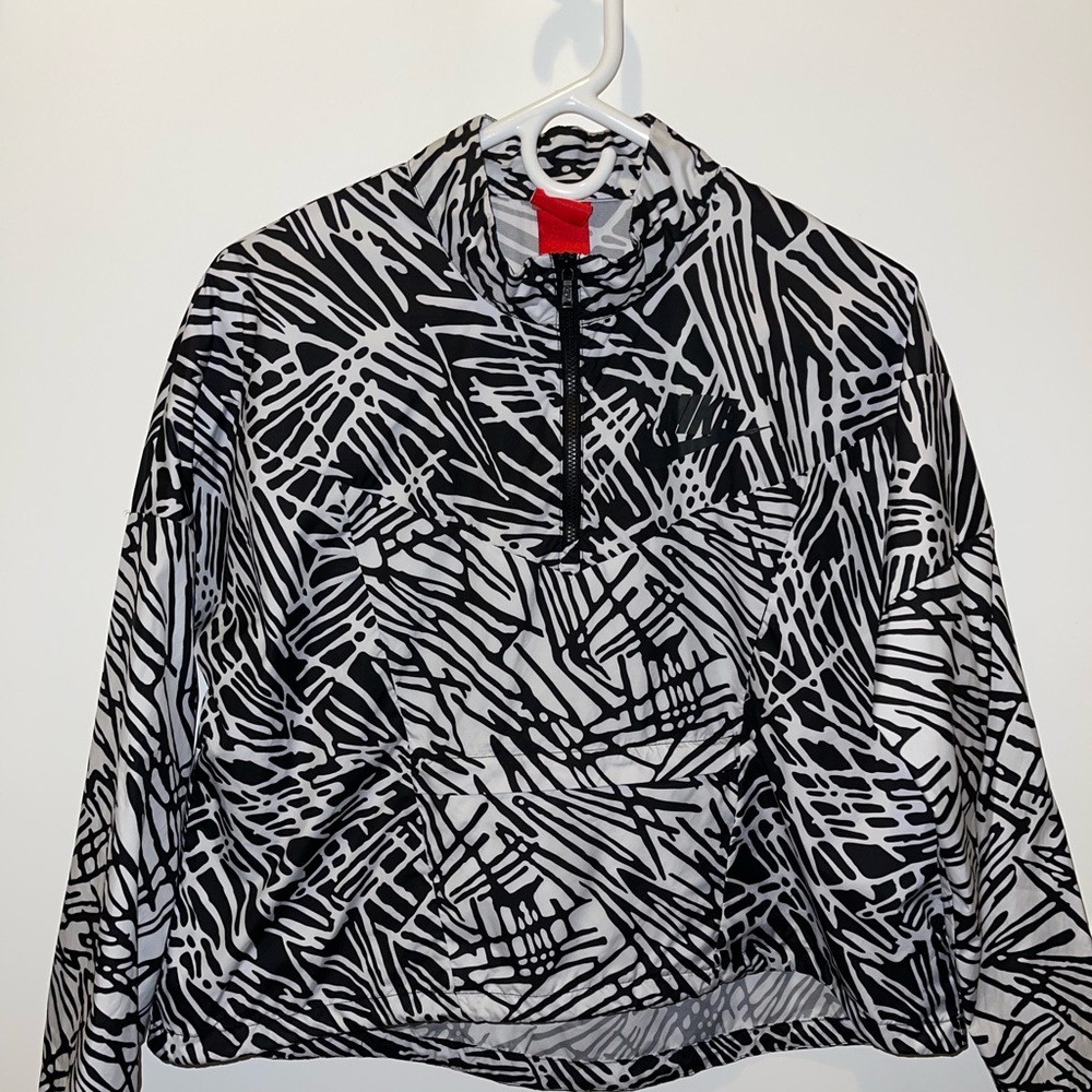 Women’s Nike Quarter Zip Windbreaker